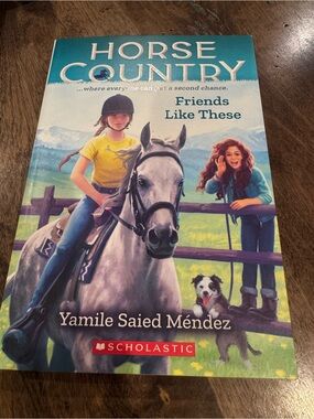 Scholastic Horse Country Paperback — Blue, Green, Yellow